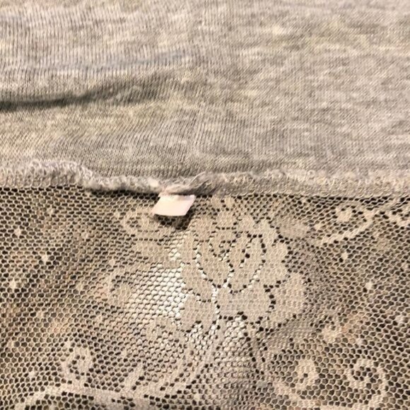 Lightweight Gray Open-Front Cardigan w/ Lace Back & Ruched Pockets - Picture 4 of 5